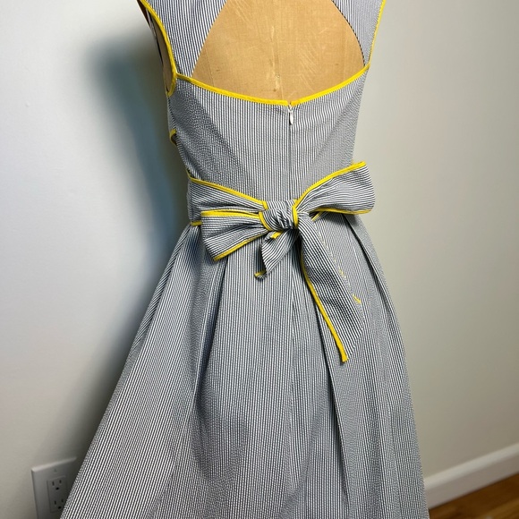 Jessica H. Seersucker striped dress size 8 - Picture 4 of 7